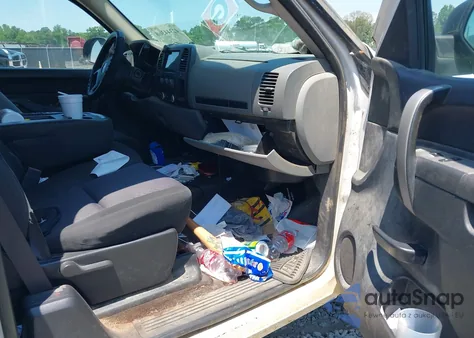 2010 Chevrolet Silverado 1500 Ls z USA, uszkodzony, nr VIN 1GCSKREA2AZ131730